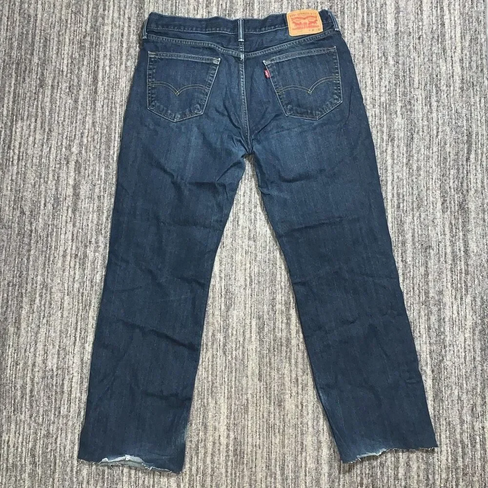 Levi's 514 Men's Size 36x32 Blue Denim Straight Leg Relaxed Jeans Cut‎ Hems
